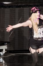 AVRIL LAVIGNE Performs in Mountain View