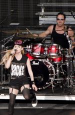 AVRIL LAVIGNE Performs in Mountain View