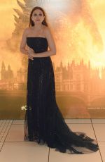 ELIZABETH OLSEN at Godzilla Premiele in London