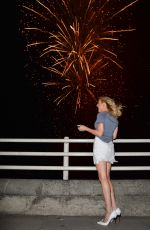 ELLIE GOULDING Watching a Fireworks Display on Waterloo Bridge in London