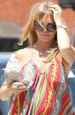GOLDIE HAWN Arrives at Tavern Restaurant in Brentwood