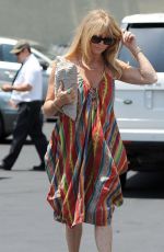 GOLDIE HAWN Arrives at Tavern Restaurant in Brentwood