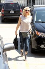 GWEN STEFANI Out and About in Los Angeles 3005