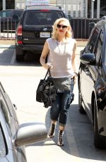 GWEN STEFANI Out and About in Los Angeles 3005