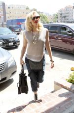 GWEN STEFANI Out and About in Los Angeles 3005