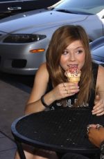JENNETTE MCCURDY with Friend Out in Los Angeles