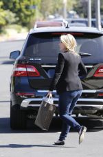 JENNIFER LOVE HEWITT Out Shopping in Los Angeles