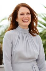 JULIANNE MOORE at Maps to the Stars Photocall at Cannes ilm Festival