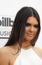 KENDALL JENNER 