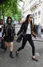 KENDALL nad KYLIE JENNER Out and About in Paris