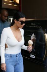 KIM KARDASHIAN Out and About in Paris