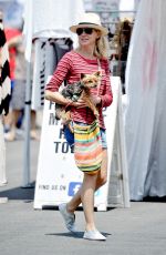 NAOMI WATTS at Brentwood Farmer