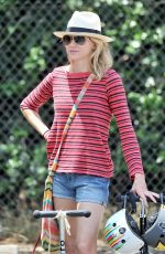 NAOMI WATTS at Brentwood Farmer
