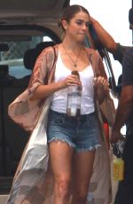 NIKKI REES at a Carwash in Los Angeles