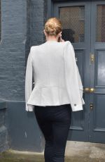 ROSIE HUNTINGTON-WHITELEY Arrives at a Studio in London