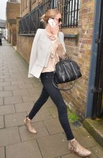 ROSIE HUNTINGTON-WHITELEY Arrives at a Studio in London