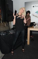 SARAH HARDING - Carphone Warehouse SonyXperiaz2 Promotion in London