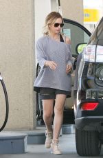SARAH MICHELLE GELLAR at a Gas Station in Santa Monica
