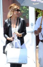 SARAH MICHELLE GELLAR Leaves Brentwood Country Mart