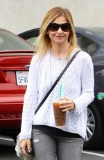 SARAH MICHELLE GELLAR Out and About in Los Angeles 2205