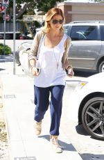 SARAH MICHELLE GELLAR Out and About in Los Angeles 3004