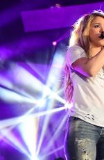 SHAKIRA Performs at 102.7 Kiis FM Wango Tango in Los Angeles