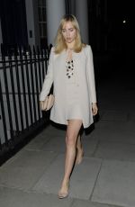 SUKI WATERHOUSE Arrives at Chiltern Firehouse in London