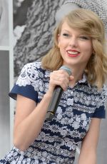 TAYLOR SWIFT at Keds Style Icons Event in Glendale