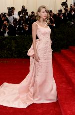 TAYLOR SWIFT at MET Gala 2014 in Ney York