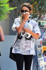vanessa hudgens out in studio city, 05/25/14 [uhq adds]