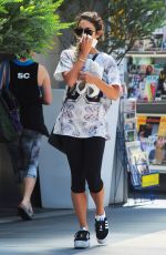 vanessa hudgens out in studio city, 05/25/14 [uhq adds]