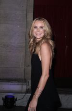 AMANDA HOLDEN Arrives at Red Bar in London