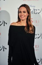 ANGELINA JOLIE ar Maleficent Press Conference in Tokyo