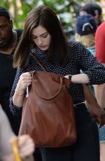 ANNE HATHAWAY on the Set of The Intern in New York