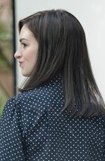 ANNE HATHAWAY on the Set of The Intern in New York