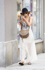 BETH BEHRS Out and About in New York 2306