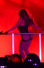 BEYONCE Performs on Her Run Tour in Miami