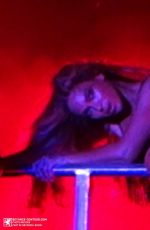 BEYONCE Performs on Her Run Tour in Miami
