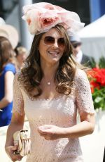 ELIZABETH HURLEY at Toyal Ascot