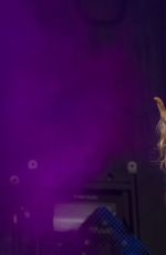 ELLIE GOULDING Performs at Gastonbury Festival