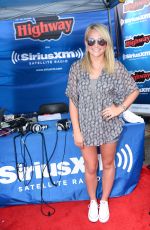 JAMIE LYNN SPEARS Performs at a Concert in Nashville