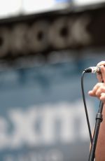 JAMIE LYNN SPEARS Performs at a Concert in Nashville