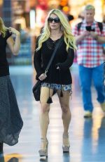 JESSICA SIMPSON Arrives at LAX and JFK Airport