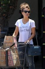KATE BECKINSALE at Gelson