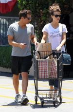KATE BECKINSALE at Gelson
