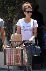 KATE BECKINSALE at Gelson