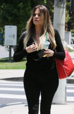 KHLOE KARDASHIAN Out and About in Sherman Oaks 2406