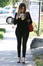 KHLOE KARDASHIAN Out and About in Sherman Oaks 2406