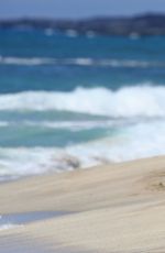LEANN RIMES and Eddie Cibrian at a Beach in Hawaii