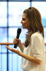 MARIA MENOUNOS Signig Book in Huntington Beach